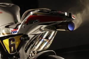 lcr-honda-rc213v-stefan-bradl-09