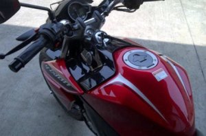 new-yamaha-v-ixion-2013-2