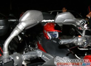 spion-pulsar-200ns-di-yamaha-nmax