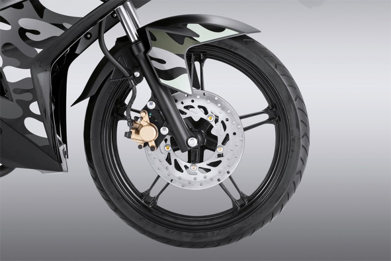 exciter-camo-4.jpg image