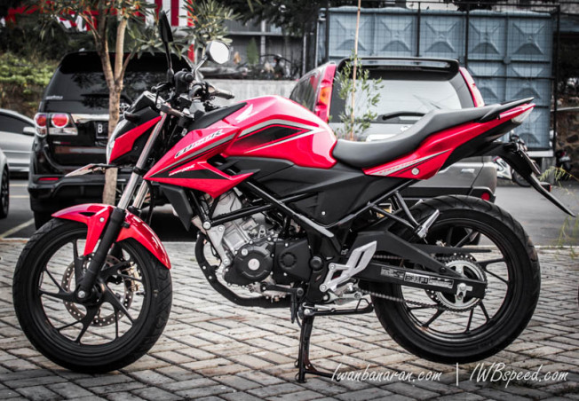 Honda-new-CB150R-facelift-36.jpg image