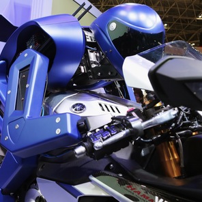 Yamaha Motobot Kendarai YZF-R1M ‘Dedikasi Untuk The&nbsp;Doctor’