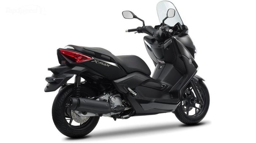 yamaha-x-max-250-11w.jpg