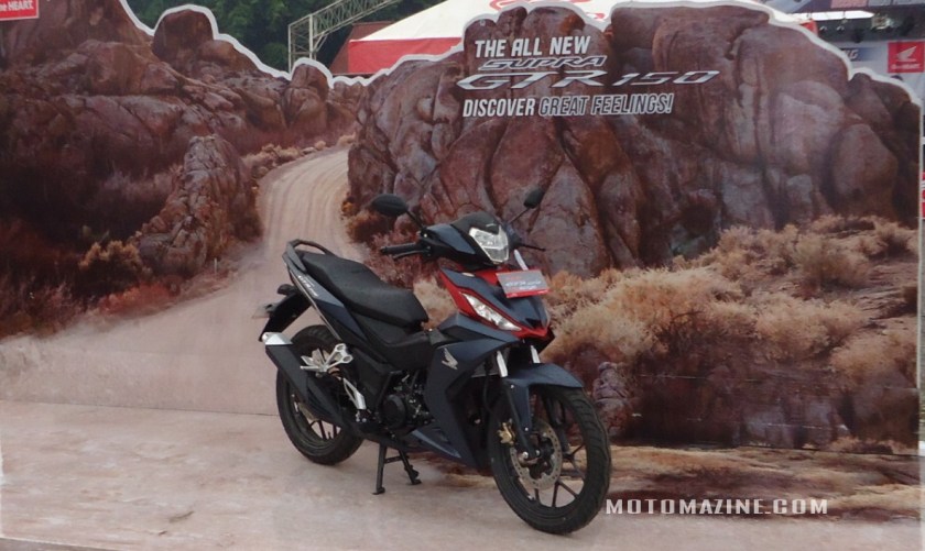 PicsArt_06-18-07.27.11.jpg image