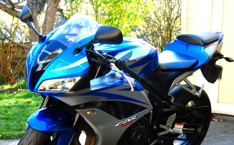 Copy of Blue_2007_Honda_CBR600RR_left_front.jpg