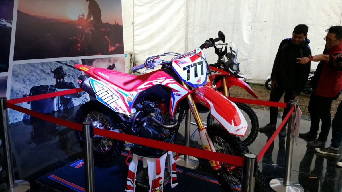 Honda Pamerkan Teaser New On-Off Sport Bike. CRF150 Segera&nbsp;Rilis?