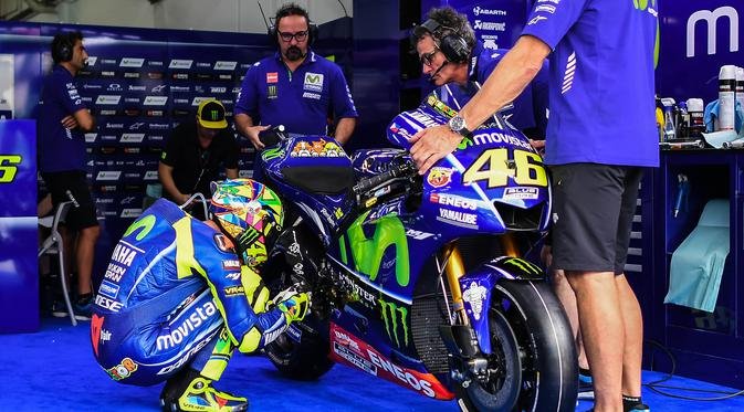 Bos Tech 3 Yamaha Anggap Masukan Rossi Hanya Bakal Jadi Bumerang bagi Perkembangan Tim. Weleh? 