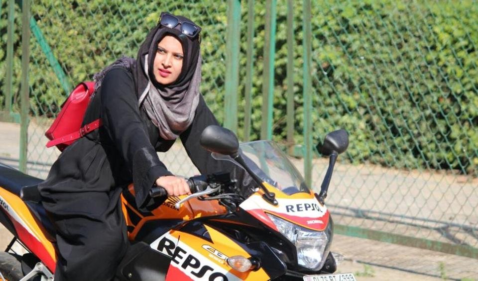Akhirnya Wanita Arab Saudi diijinkan Mengendarai&nbsp;Motor
