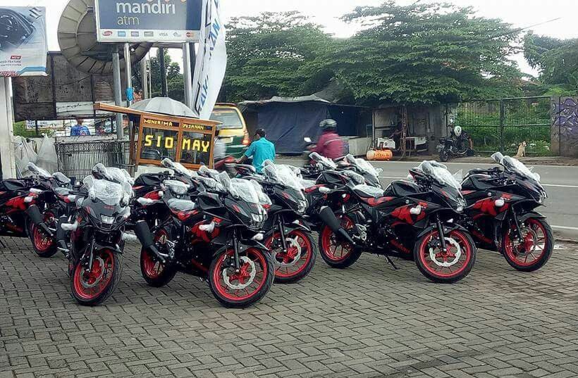 Terjepret GSX-R150 Warna Baru 2018. Ada Pilihan Black Fire dengan Velg&nbsp;Merah
