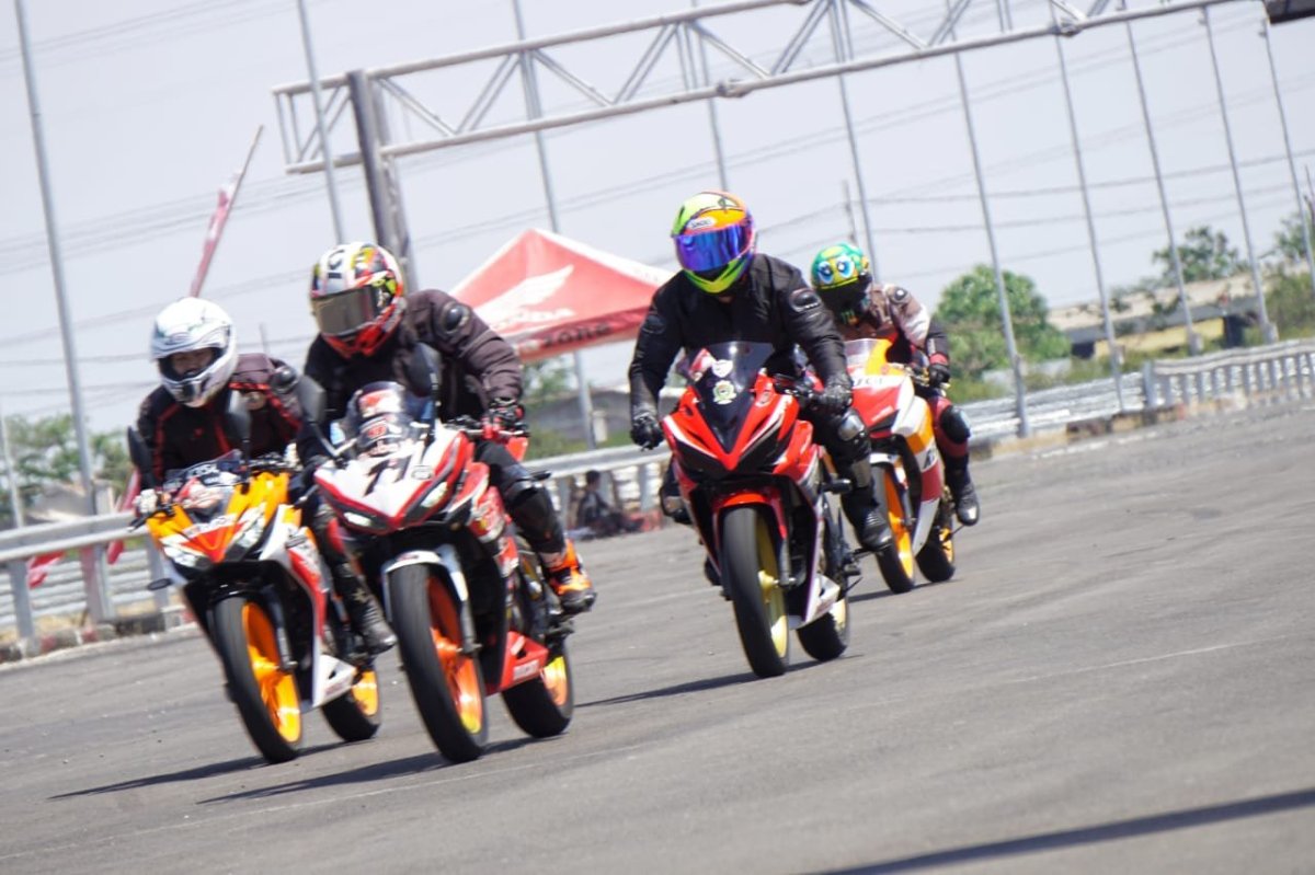 MPM Ajak Komunitas Honda CBR Track Day Seri 2 di Sirkuit&nbsp;GBT