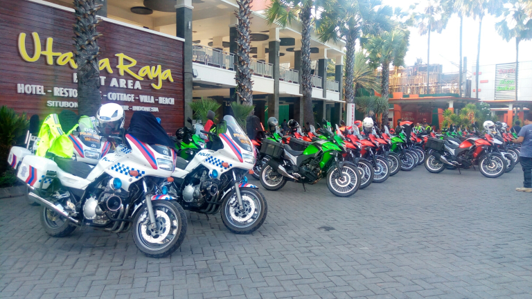 Konvoi pakai Patwal Boleh Gak sih Nrobos Lamer Plus Minta Prioritas? Simak Penjelasannya Berikut&nbsp;ini